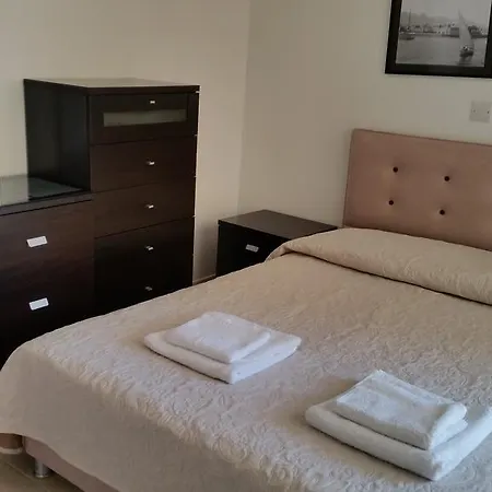 Eleonas Garden Luxury דירה